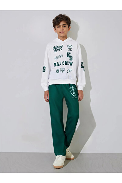 Styli Teen Boys KSA National Day Off White Hoodie and Green Joggers Set