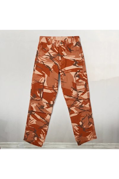 Outdoor ve günlük kullanıma uygun kamuflaj desenli pantolon unisex sağlam kumaş hem ön hem yan cep modelli