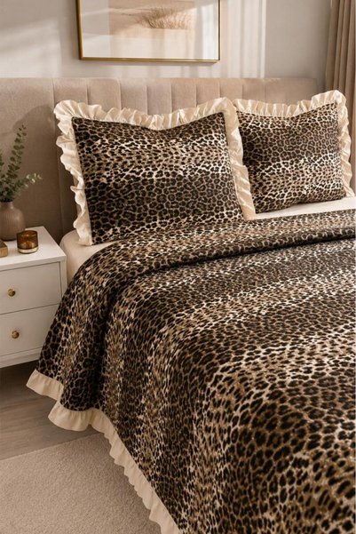 Çeyiz Diyarı Set cuvertură dublă cu volane din pietriș matlasat cu ultrasunete 230x240 cm