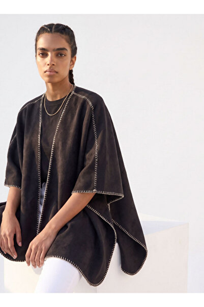 FAV BLANKET STITCH SHOULDER DETAIL CAPE