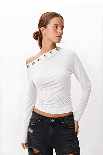 World Fashion Trends WFT9248 DOĞAL VİSKON KUMAŞ METAL AKESUARLI BLUZ