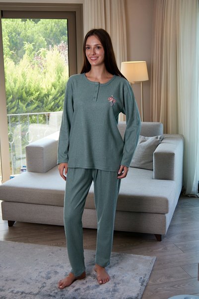 Estiva Kadın Nakış İşlemeli Patlı İnterlok Şardonlu Pijama Takımı