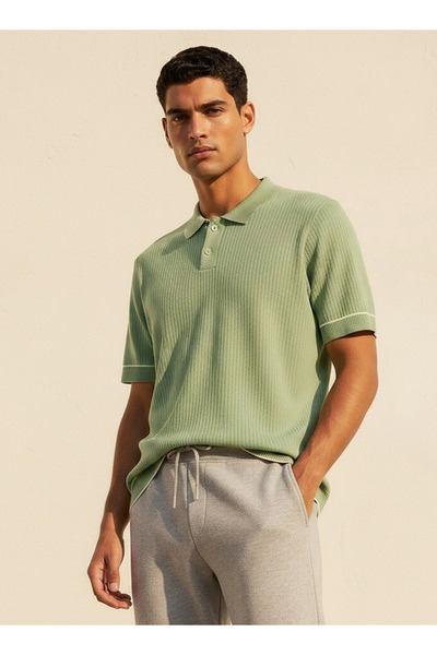 FAV Smart Textured Polo T-shirt