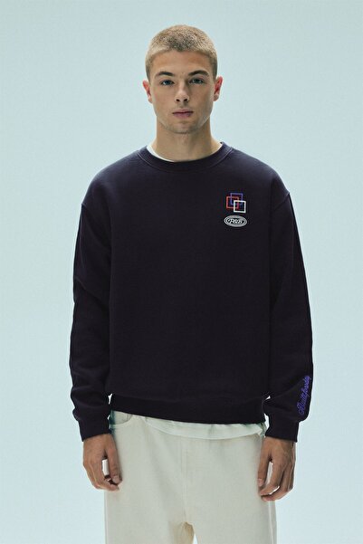 Pull & Bear Kutulu kesim grafik sweatshirt