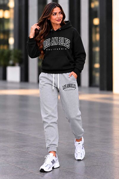 YK WEAR Unisex Oversize Σετ Φόρμας με Κουκούλα – Δυναμική Στάση Σώματος, Άνετ...