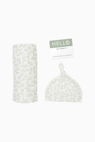 Lulujo Green Patterned Bamboo Muslin Swaddle and Hat Set 120 × 120 cm - White
