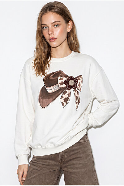 Bianco Lucci Kadın Beyaz Fiyonk Baskılı Taş Detaylı Oversize Üç İplik Sweatshirt 2283 60286479