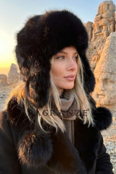 LAGRANZE Ivory Crown – Premium Fur Women's Hat