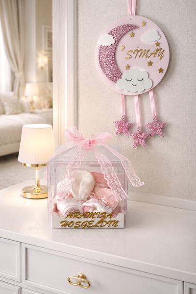 Gia Design YENİ DOĞAN KIZ BEBEK 5'Lİ TEKSTİL HEDİYE KUTUSU-KİŞİYE ÖZEL İSİMLİ...