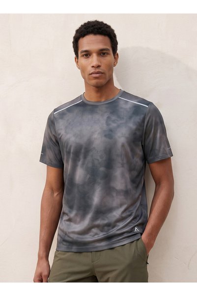 Adot Mineral Print Performance T-shirt