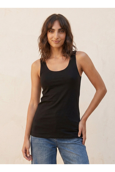 FAV Basics Tank Top with Scoop Neck