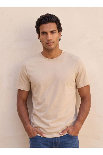 FAV Basic Cotton Crew Neck T-shirt