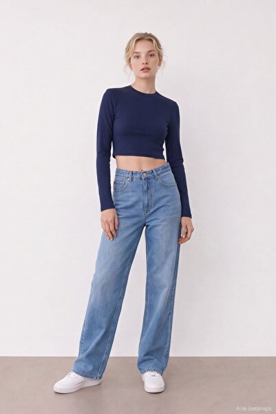 Quzu Basic Crop Top Black
