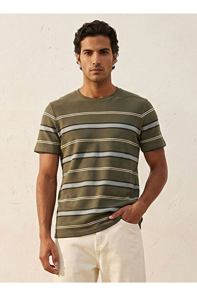 FAV Basics Crew Neck Striped T-shirt