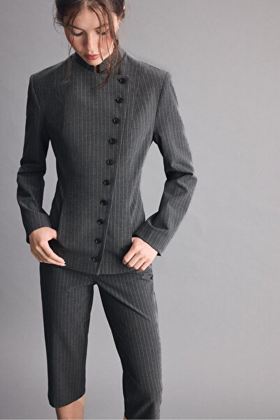 Stradivarius Asimetrik çok düğmeli blazer