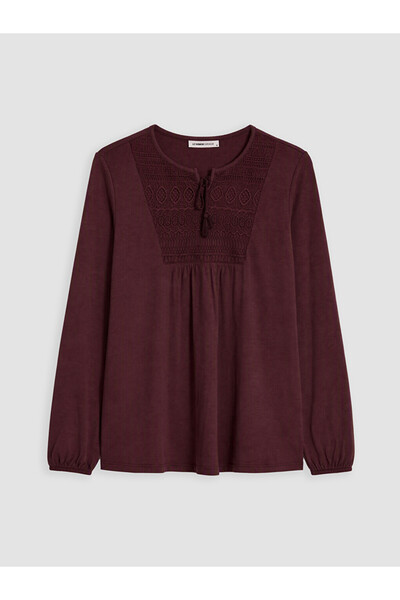 LC Waikiki I Tie-Down Collar Embroidered Gathered Blouse from Freezen Store