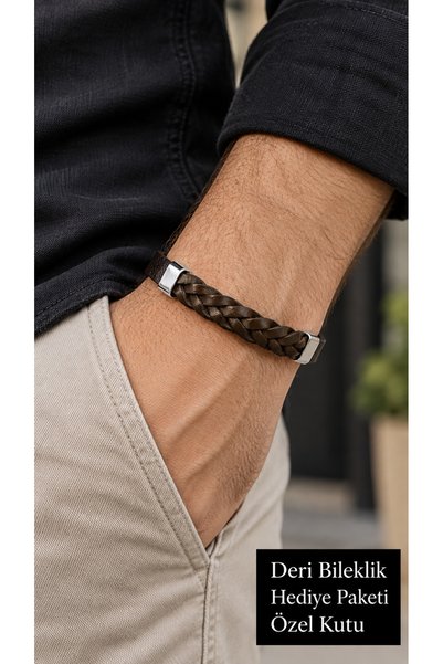 HER ŞEY NOTA www.herseynota.com Caldrio Umberplait Black Leather Men's Bracel...