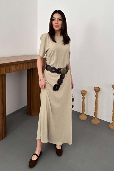 End Black Store Beige Pleated Crew Neck Dress