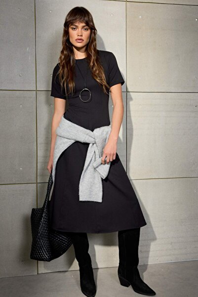 Trendyol Collection Black Flared from the Waist Midi Woven Dress TWOSS25EL00790
