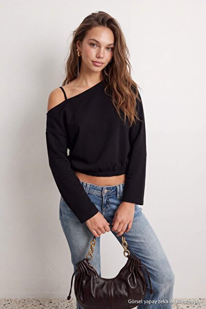 TRENDYOLMİLLA Siyah Omuz Detaylı Asimetrik Yaka Oversize/Geniş Kesim Beli Las...