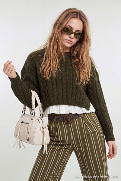 Trendyol Kollektion Khakifarbener, weich strukturierter, plissierter Pullover...
