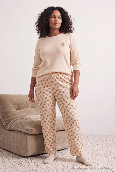 Trendyol Curve Ecru-braunes, weiches Winter-Pyjama-Set aus Waffelstrick mit S...