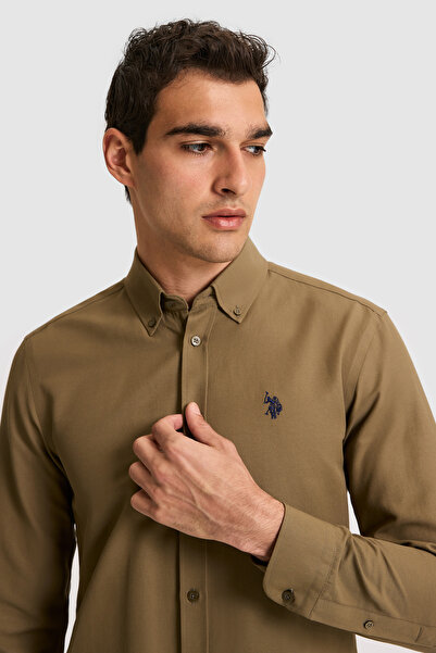 U.S. Polo Assn. Cămașă de bază cu mânecă lungă kaki pentru bărbați 50324708-VR027