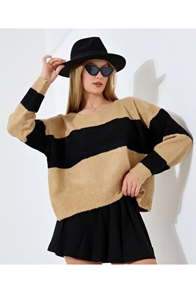 VELLICHOR Sweater Lilac Sweater Mink Black