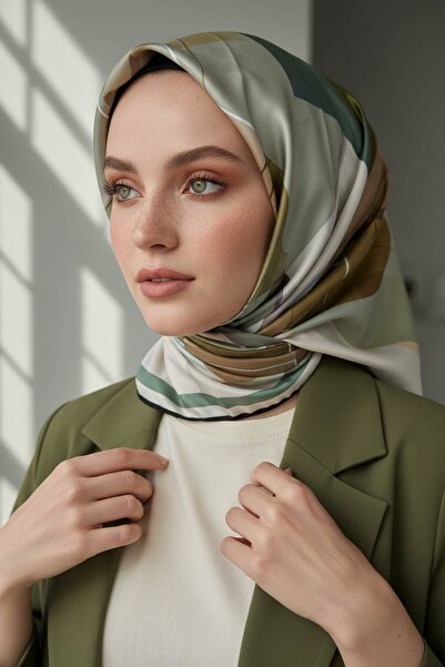 VİOLLA Twill Eşarp 90x90 Geometrik Desenli İpek İçermez El Dikişli Kadın Eşarp