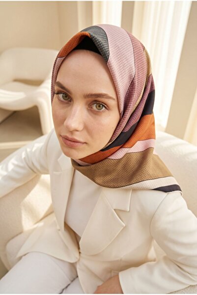 Vissona %100 Twill İpek Eşarp 90x90 Siyah Krem Çizgili Geometrik Desenli El D...