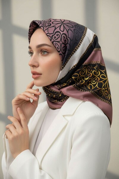 Vissona %100 Twill İpek Eşarp 90x90 Pudra Krem Zincir Desenli El Dikişli Kadı...