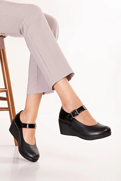 Gondol Genuine Leather Wedge Heel Daily Mother Shoes Nhr.349 Black