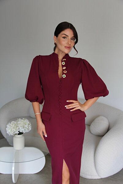 Julidress Φόρεμα με σχέδιο slim fit, με πέτρινα κουμπιά και λεπτομέρεια με μα...