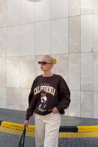 lizge giyim Crew Neck Sweatshirt with Embroidery Detail