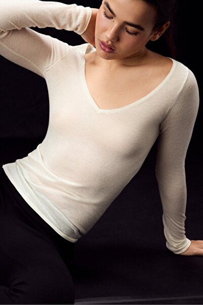 Stradivarius Basic yün ipek V yaka kazak