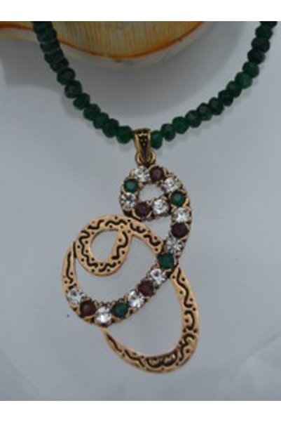 Stoneage Special Design Vav Letter Necklace - Green -