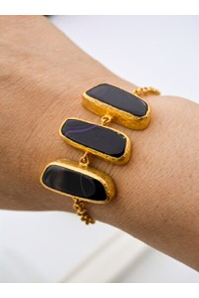 Stoneage Special Design Handmade Bracelet with Onyx Stone - Gold Color -