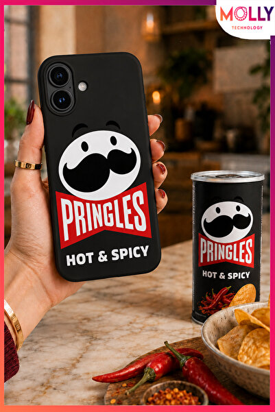 Molly iPhone 17 İçin Siyah Pringles Hot Spicy Flavour Desenli İçi Kadife Sili...
