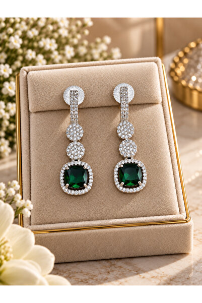 Generic Emerald Royal Drop Earrings
