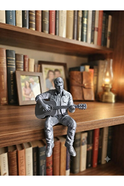 Müzik Severlere Özel Gitar Çalan Figürlü Dekoratif Masa ve Raf Biblosu