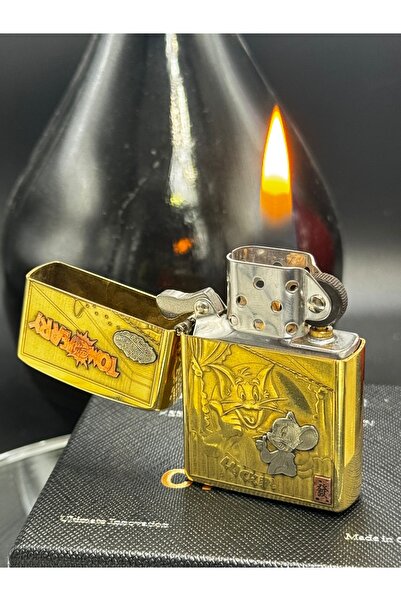 NikaŞ Tom and Jerry Temalı Gold Renk Kabartma İşlemeli Benzinli Metal Çakmak – Özel Tasarım Premium Hediye