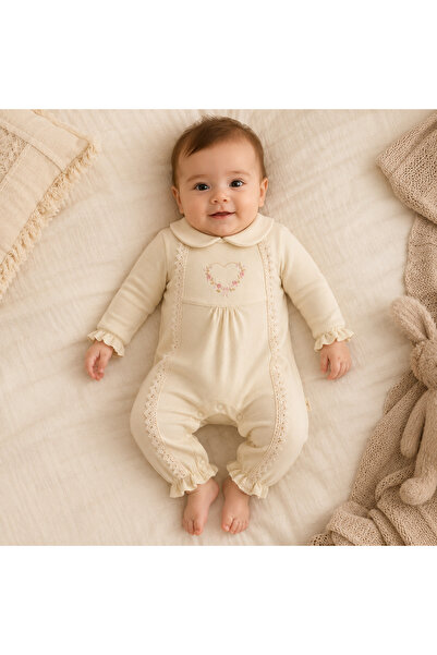 ese bebe Yenidoğan Kız Bebek Bebe Yaka Kalp Nakışlı Dantelli Fırfırlı Tulum