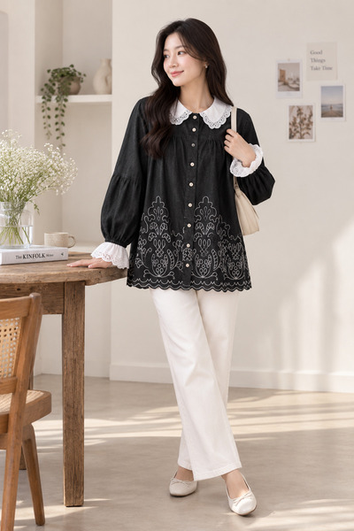 LAYARA COUTURE Embroidered Ruffle Collar Long Sleeve Women’s Top