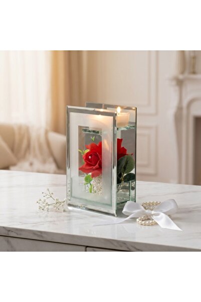 Ornament24 Aranjament floral cu trandafir rosu, in suport din sticla cu luman...
