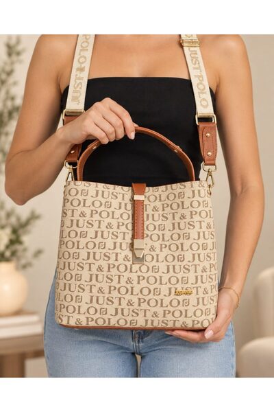 Just Polo حقيبة يد وكتف نسائية بشعار ومشبك ذهبي وحزام مزدوج وسحاب، لون أبيض م...