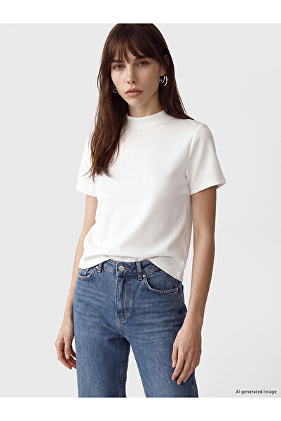 LC Waikiki Alita city women's t-shirt with oval collar with a difference