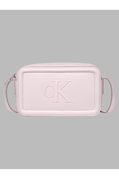Calvin Klein Kadın Bold CK Camera Çanta