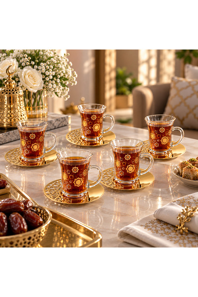 Dania طقم كاسات شاي زجاج فاخر 12 قطعة – 6 كاسات بمقبض + 6 صحون معدنية ذهبية م...