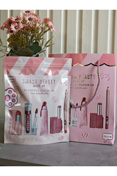 Smash Beauty طقم مكياج متكامل للشفاه والخدود .. 3 جلوس شفايف + أحمر خدود + محدد شفايف من سماش بيوتي