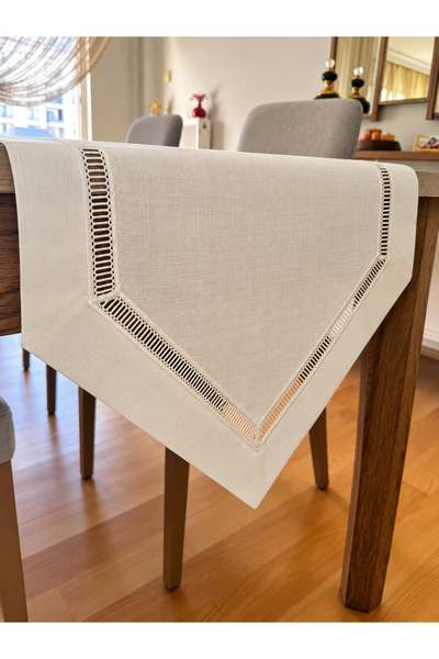 Zeren Home Kolber Detaylı Dertsiz Kırık Beyaz El İşçiliği Üçgen Runner 40 x 160